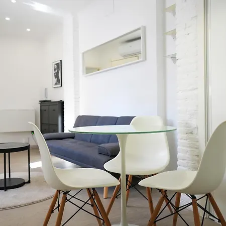 Excellent Location Centro Historico 2 Bed Flat Apartmán Màlaga