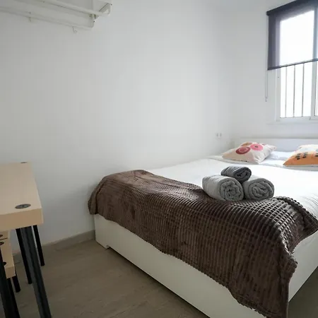 Excellent Location Centro Historico 2 Bed Flat *