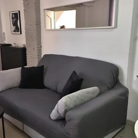 Excellent Location Centro Historico 2 Bed Flat * マラガ