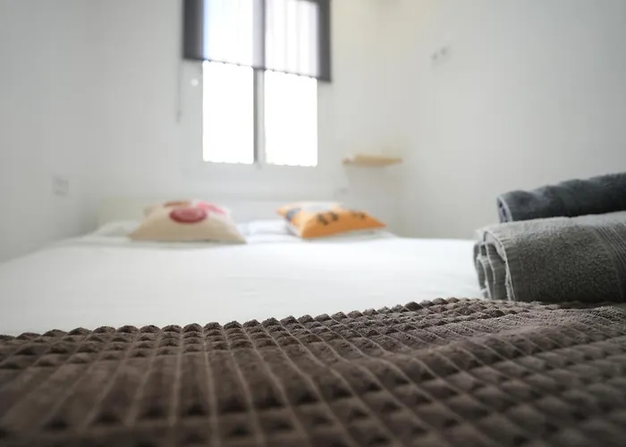 Excellent Location Centro Historico 2 Bed Flat Appartamento *